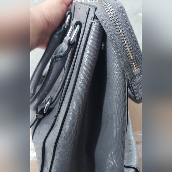 Guess Purse - Picture 6 of 10